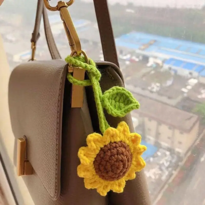 

G6KF Multipurpose Handmade Crochet Sunflowers Car Rearview Mirror Decoration Charm Ornaments Handbag Decor Pendant