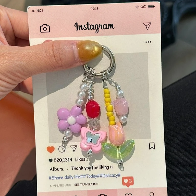 

Korean Cute Cartoon Butterfly Flower Pendant Key Chain AirPods Case Charm for iPhone Girl Phone Hanging Cord Bracelet Lanyard