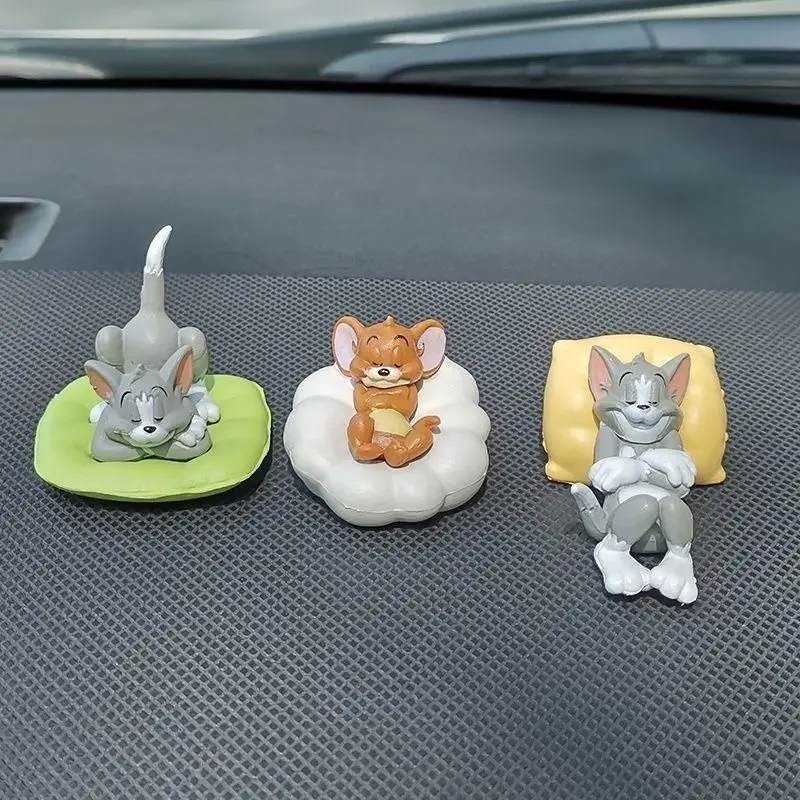 5 Pcs Tom and Jerry Handheld Car Ornaments Cute Car Window Desktop Decoration Anime Action Figure Toy for Gifts