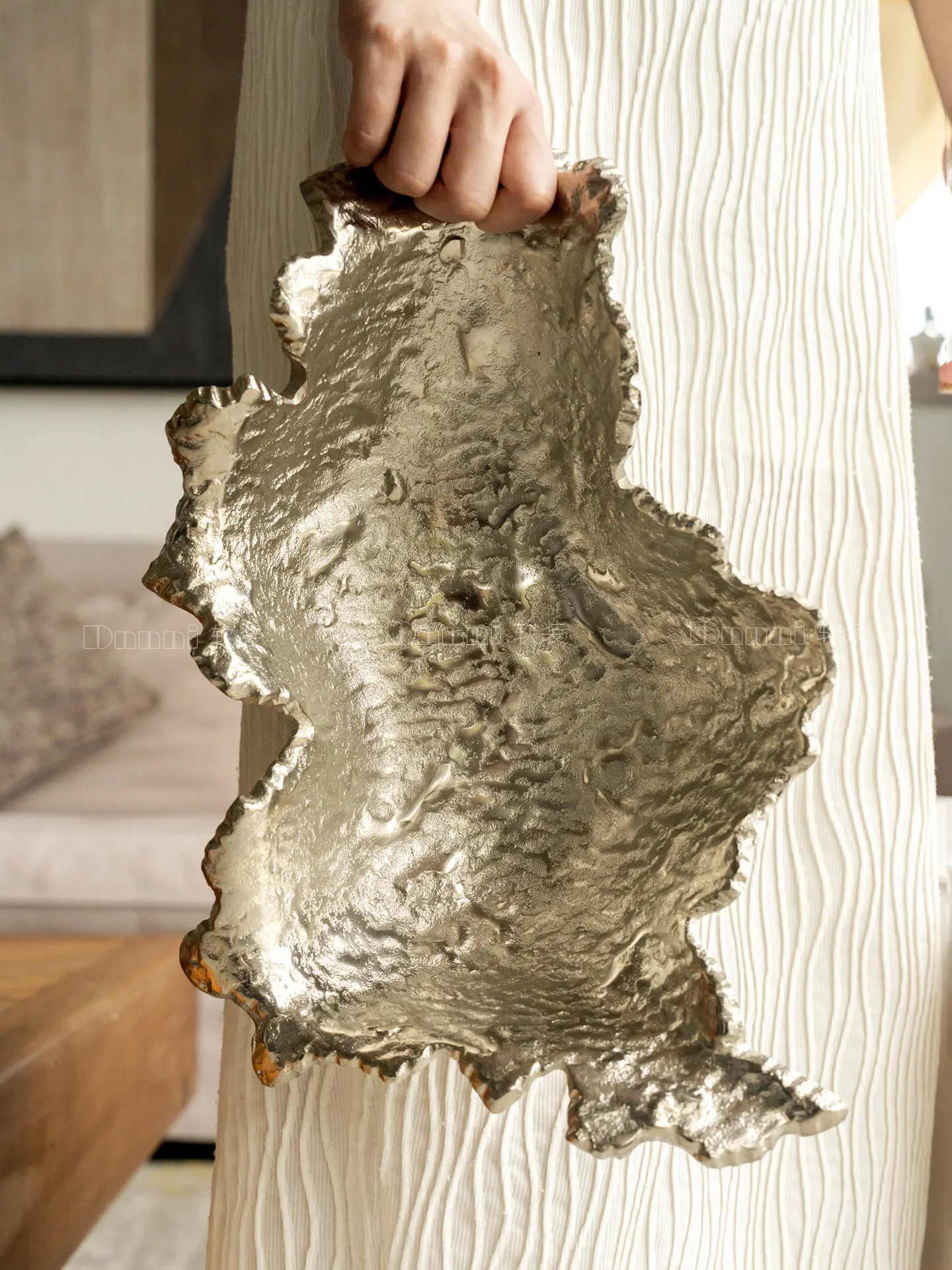Aluminum Irregular Tray, Tea Table, Fruit Table, Hotel Club, High-End Desktop Art Decoration Accessories