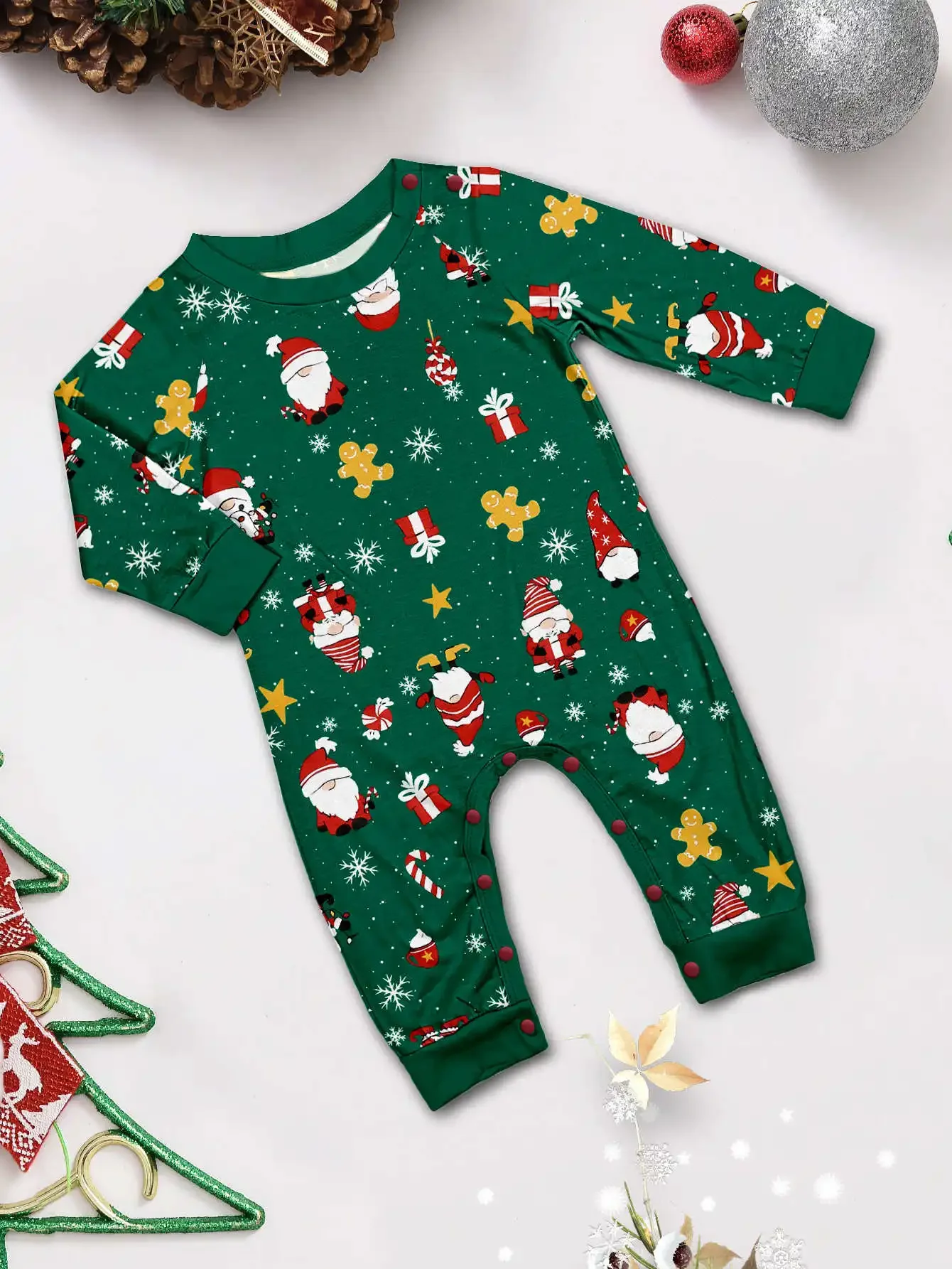 Ensemble de pyjama de noël familial imprimé à rayures vertes pour nouvel an, vêtements assortis pour la famille pour adultes et enfants, pyjama ample, nouvelle collection 2025