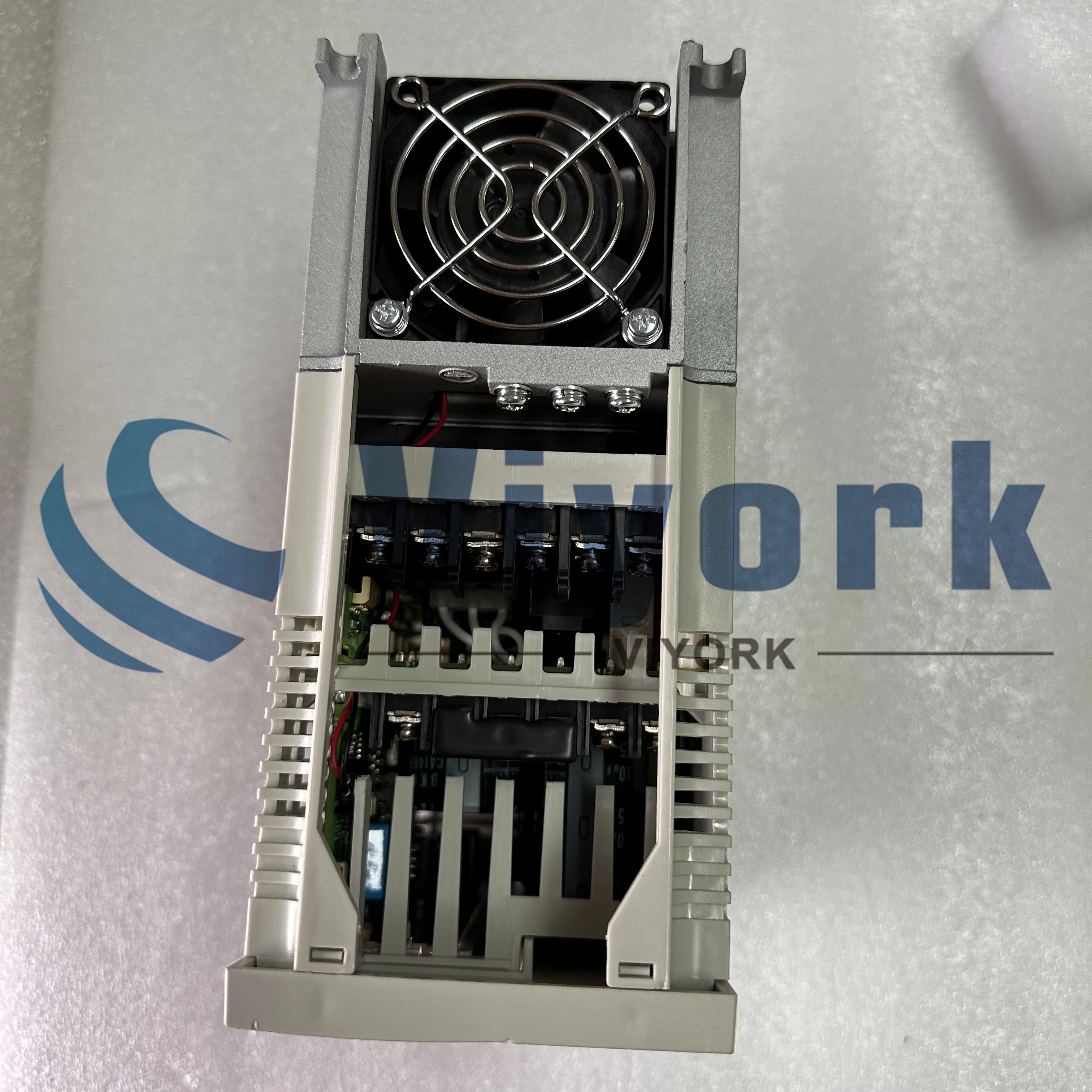 MR-J2S-200B-PY135 서보 드라이브 2KW 200V 신규