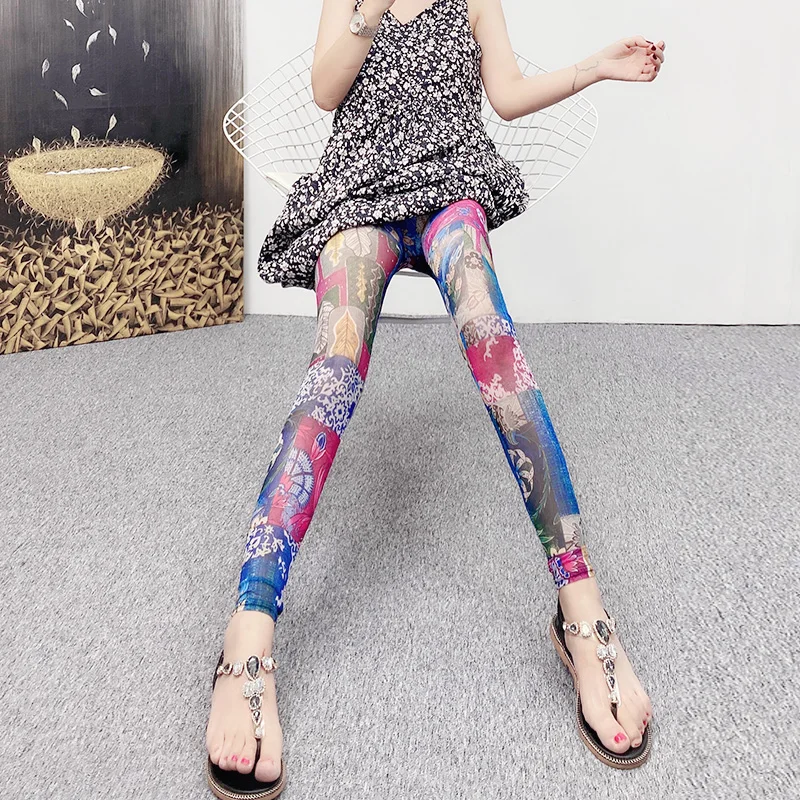 Leggings estivi da donna con decorazioni sottili in rete prospettiva elastica pantaloni stampati bohémien collant da yoga stile gotico abbigliamento sportivo