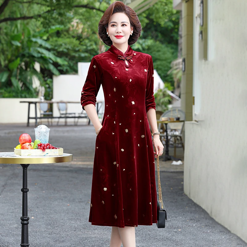 

Improved Cheongsam Dress For Women Spring Autumn New Middle-aged Mother Golden Velvet embroidery Dresses Elegant Party Dress