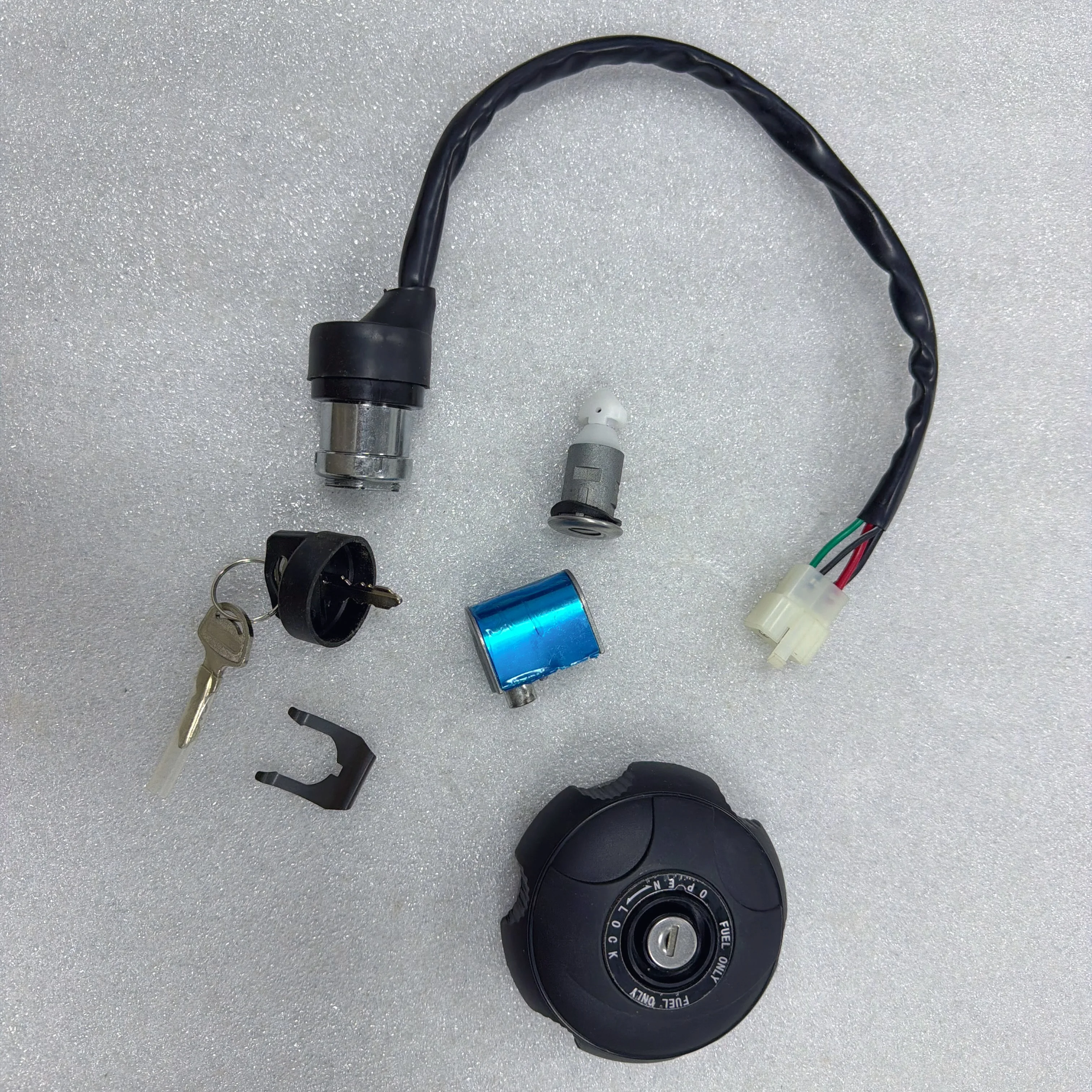 Fotografia: Kit de Travamento Chunfeng, Trava de Ignição, Trava de Direção, Trava de Assento, Tampa do Tanque de Combustível 9Dr8-010000 Cforce Cf500Au-8S