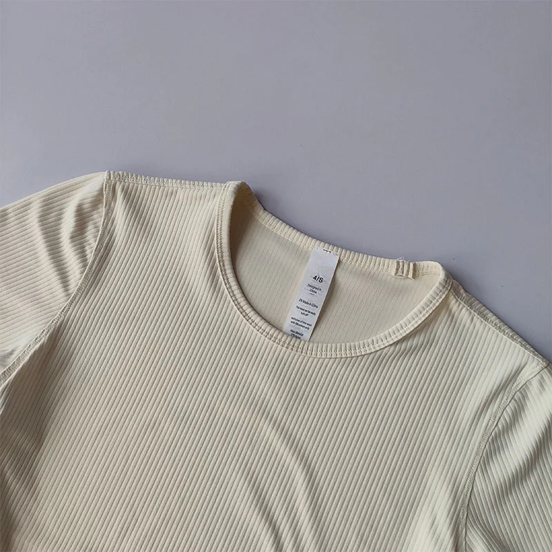 Geripptes Sport-Kurzarm-Yoga-Oberteil für Damen, schnelltrocknend, schlankmachend, taillenbetont, Fitness-Top, Trainings-T-Shirt, Sommer – Detail 4