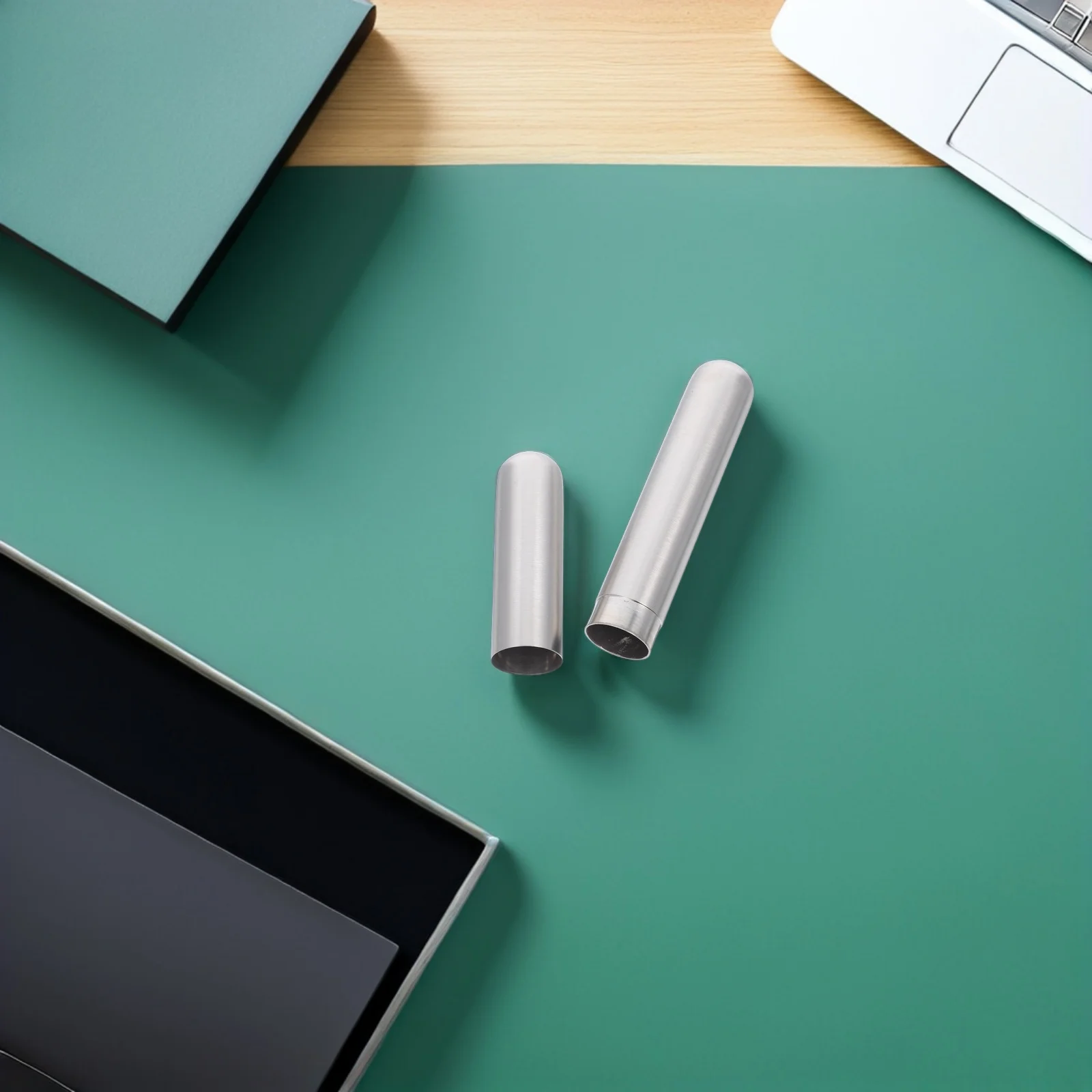 

Cigar Holders Cases Accessories for Men Tube Moisture Keeper Humidifier Carrying