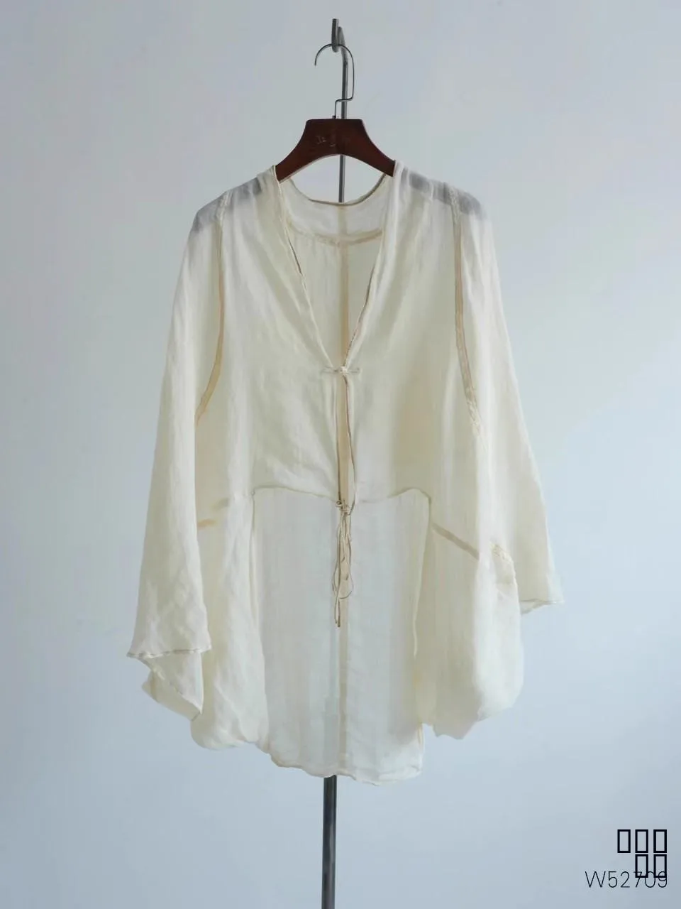 

PengPengHome W52709 Yellow Linen Layered Unique irt Not Matching Others Coat irt Commute Sle Loose Fit Long Sve V-Ne