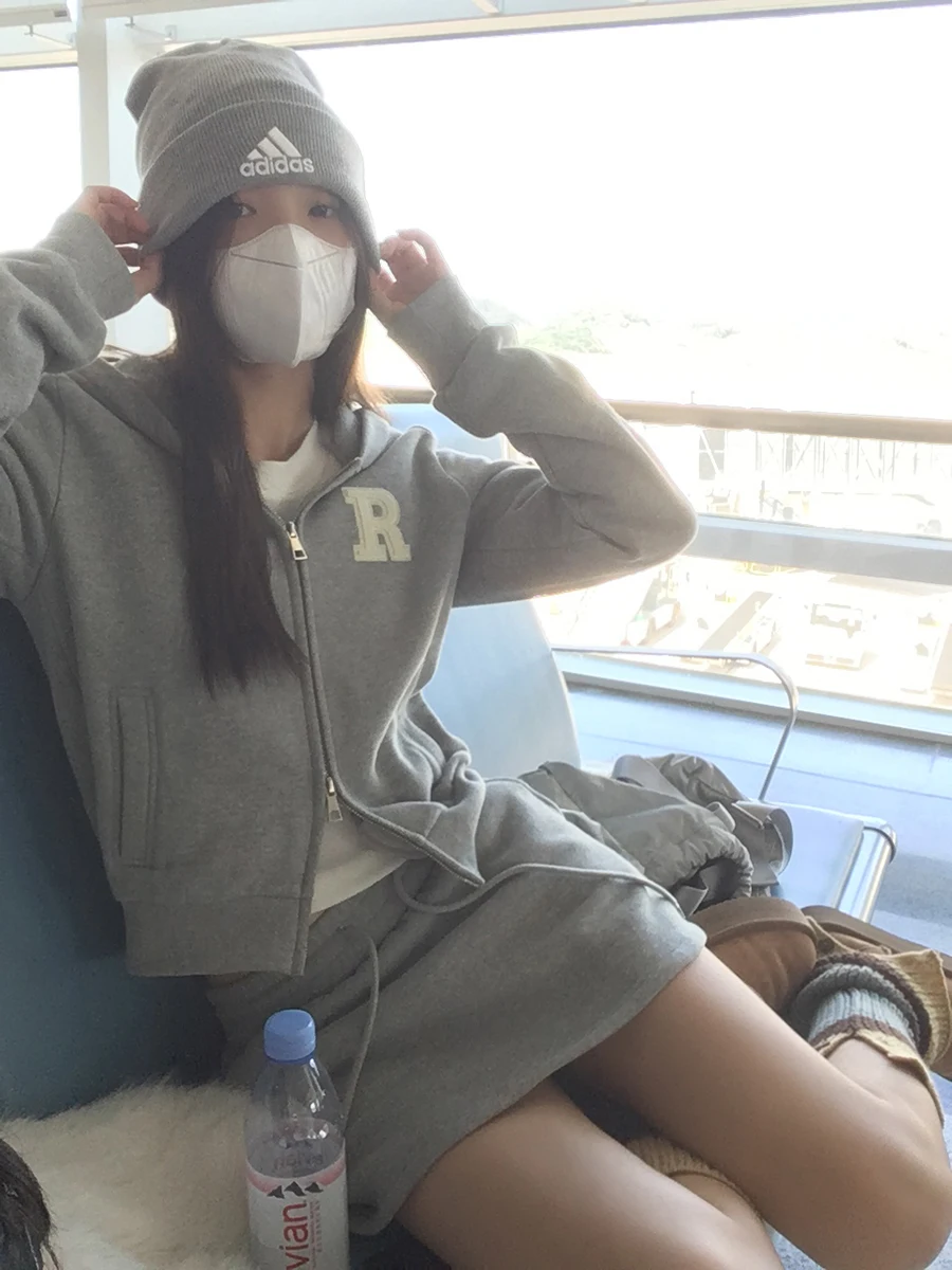 

Женский комплект в американском стиле: худи с коротким рукавом на молнии и кардиган с капюшоном, осенний, в стиле кэжуал, из смесового хлопка и полиэстера