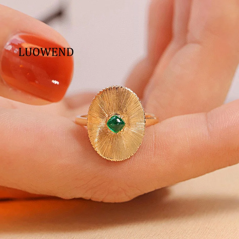

LUOWEND 100% 18K Yellow Gold Rings Fashion Simple Style Shiny Diamond Natural Emerald Ring for Women High Gemstone Jewelry