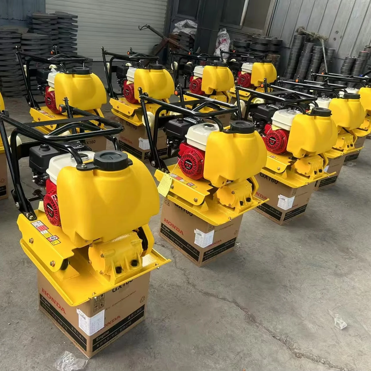 

Single Way Reversible Diesel Vibratory Ground Plate Compactor Earth Tamping Compactor Asphalt Sand Cement Road