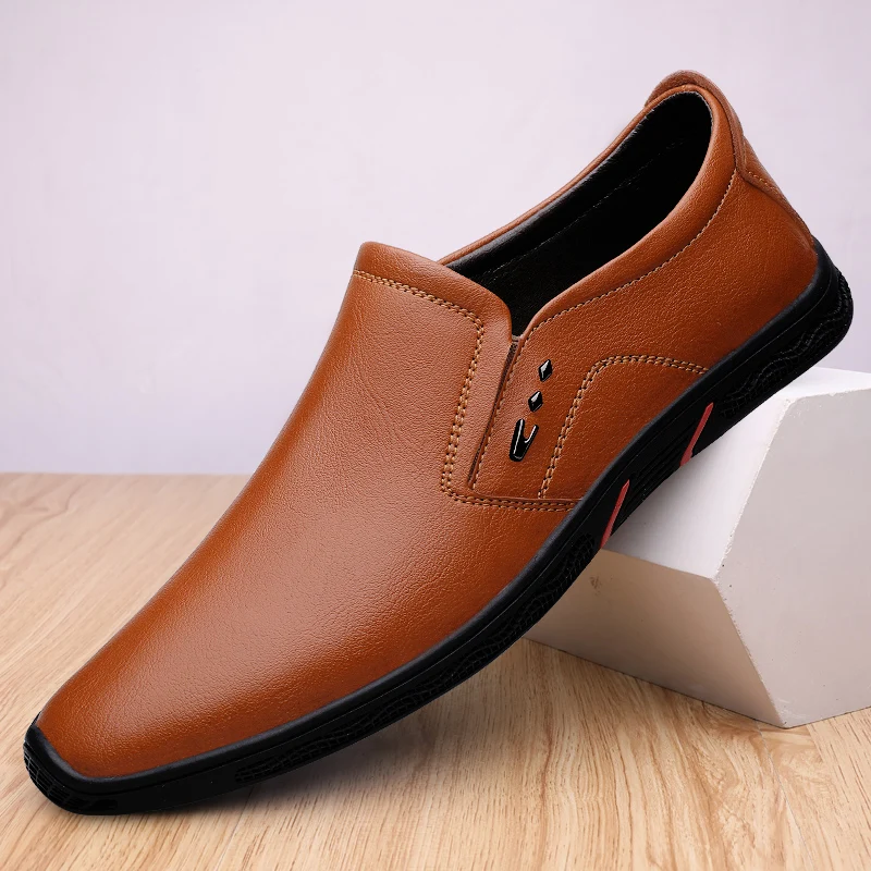

Leather Men Casual Shoes Breathable Soft Sole Office Loafers Shoes Men Designer Shoes Men Italian Brand Moccasins Zapatos Hombre