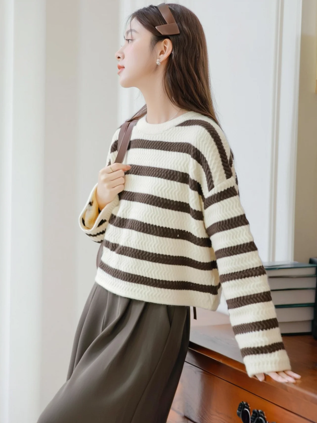 

Женский свободный вязаный свитер в полоску, осень-зима, новый мягкий уютный корейский вариант, милый вязаный топ маленького размера