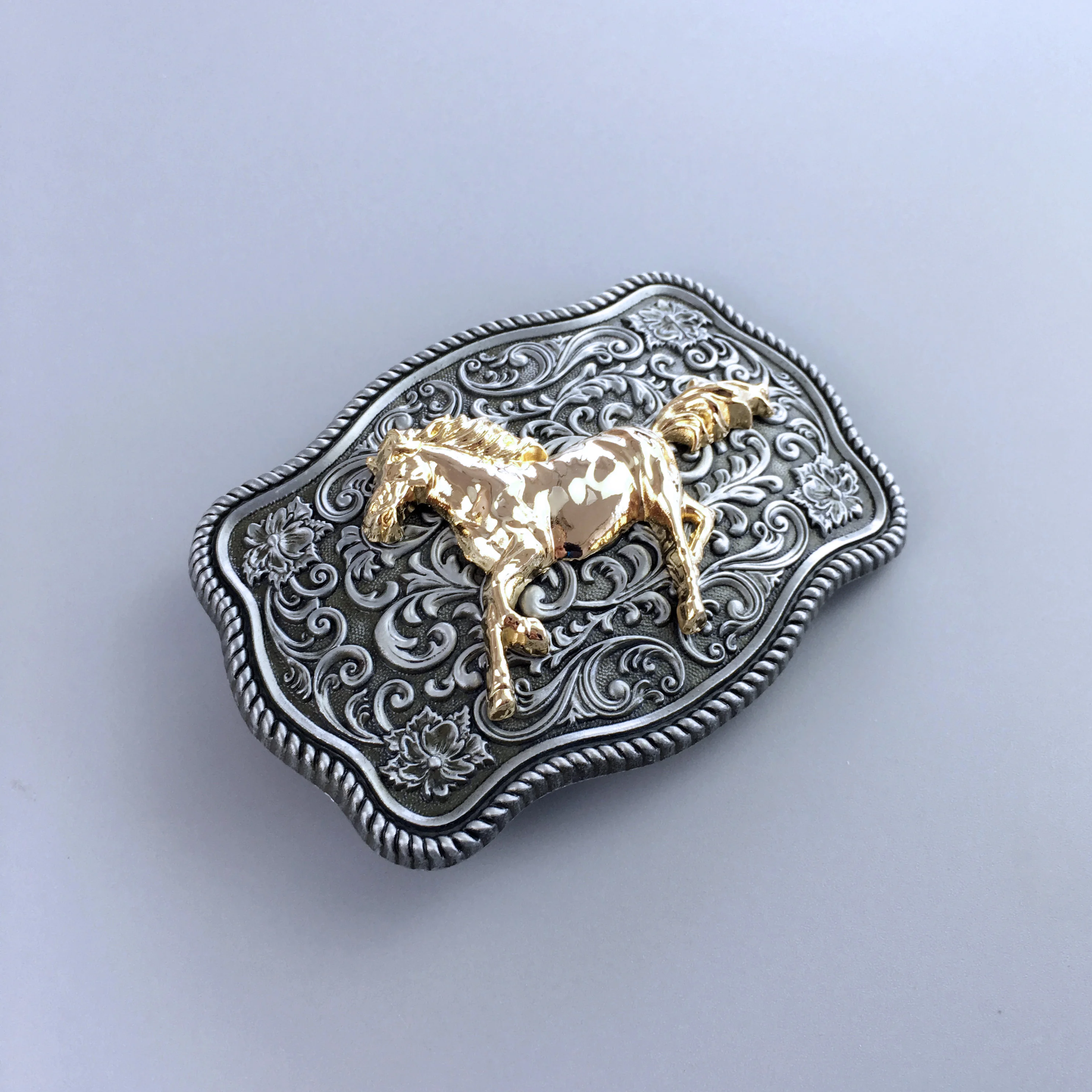 hebilla-de-cinturon-de-tamano-pequeno-estilo-occidental-con-diseno-de-caballo-en-movimiento-bicolor-plateada-y-dorada-accesorios-de-cinturon-vintage-para-hombre-modelo-bk-wt142hr