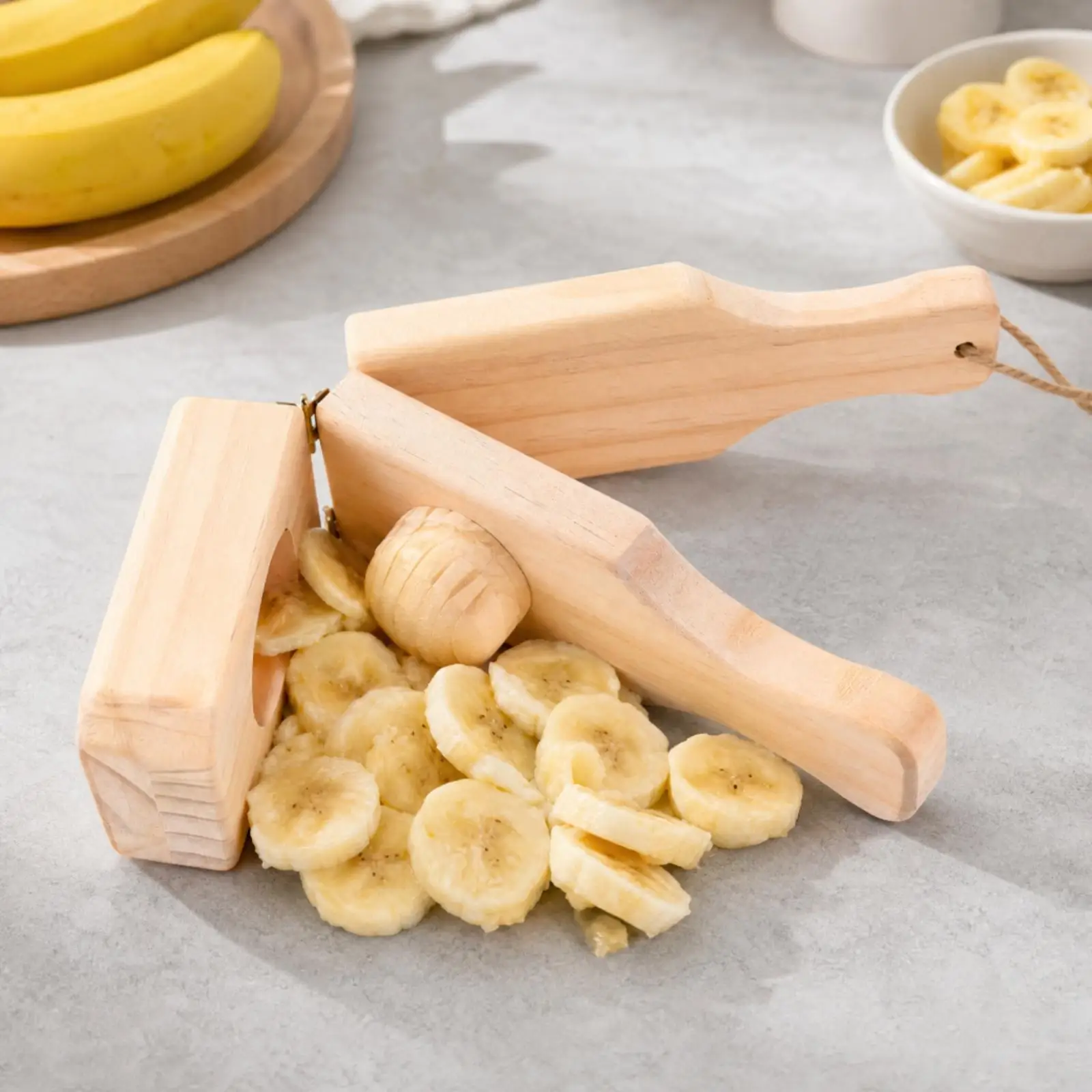 Wooden Fruit Grinder Banana with Long Grip Handle for Mashing Ripe Bananas and Cooking Recipes Kitchen Aid