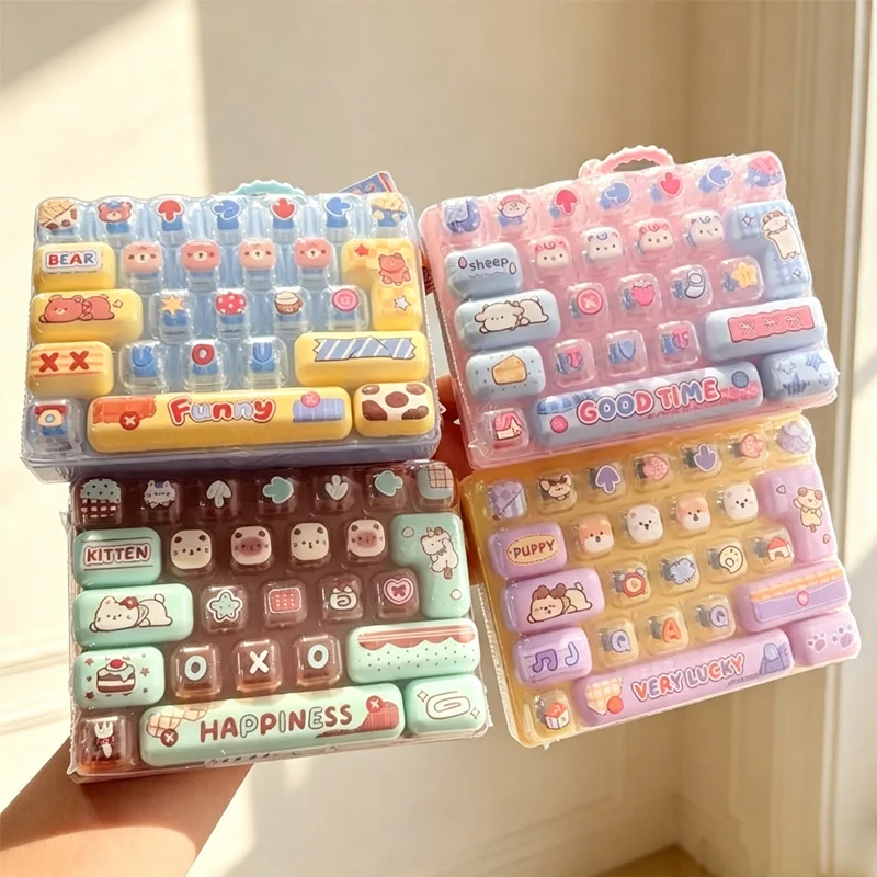 En stock /// Llavero con 26 teclas tipo clicker antiestrés, botón de descompresión, regalo de fiesta con diseño de dibujos animados.