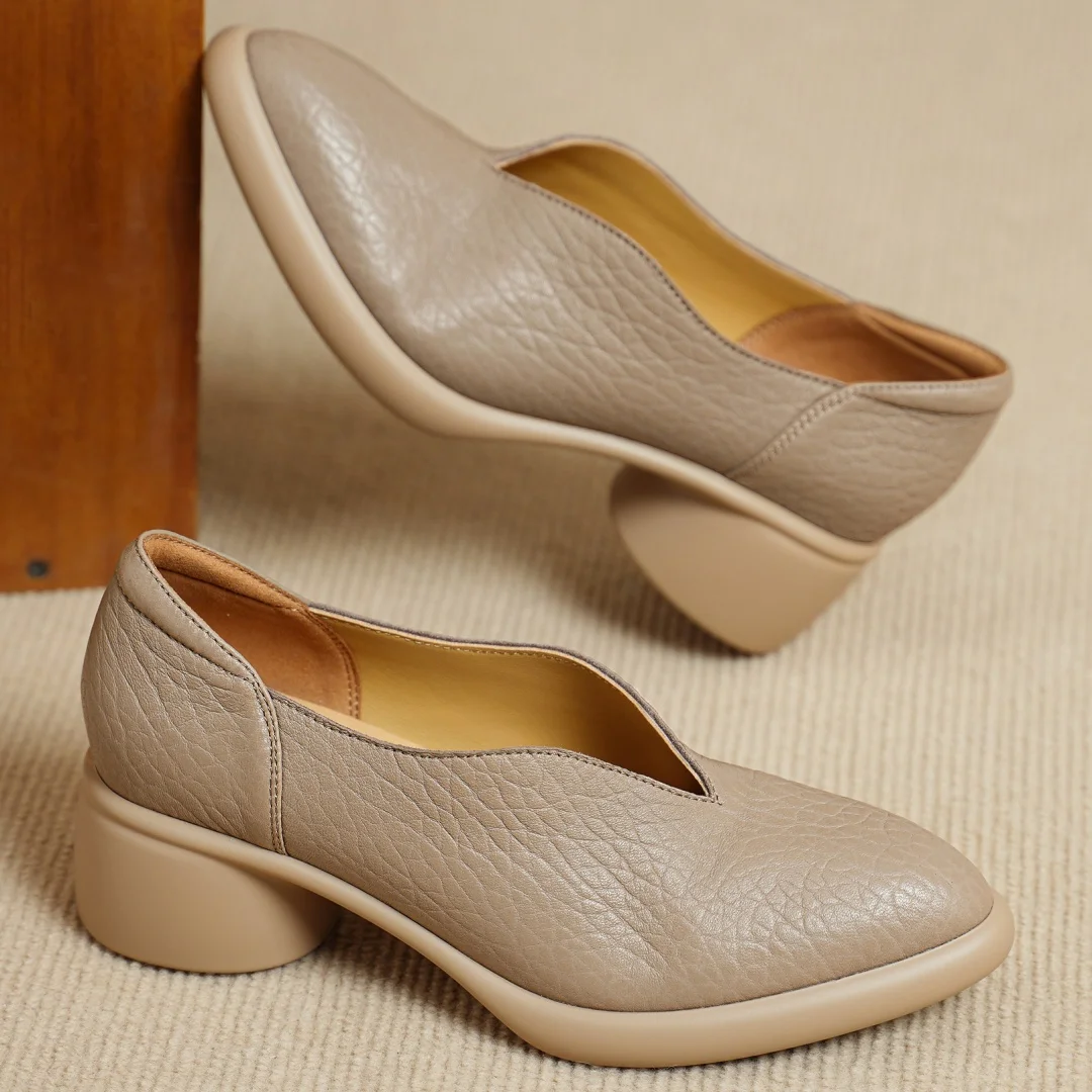 

danxuefei 2026 spring new women's sheepskin round toe slip-on pumps 5cm round med heel casual female high quality soft shoes 40