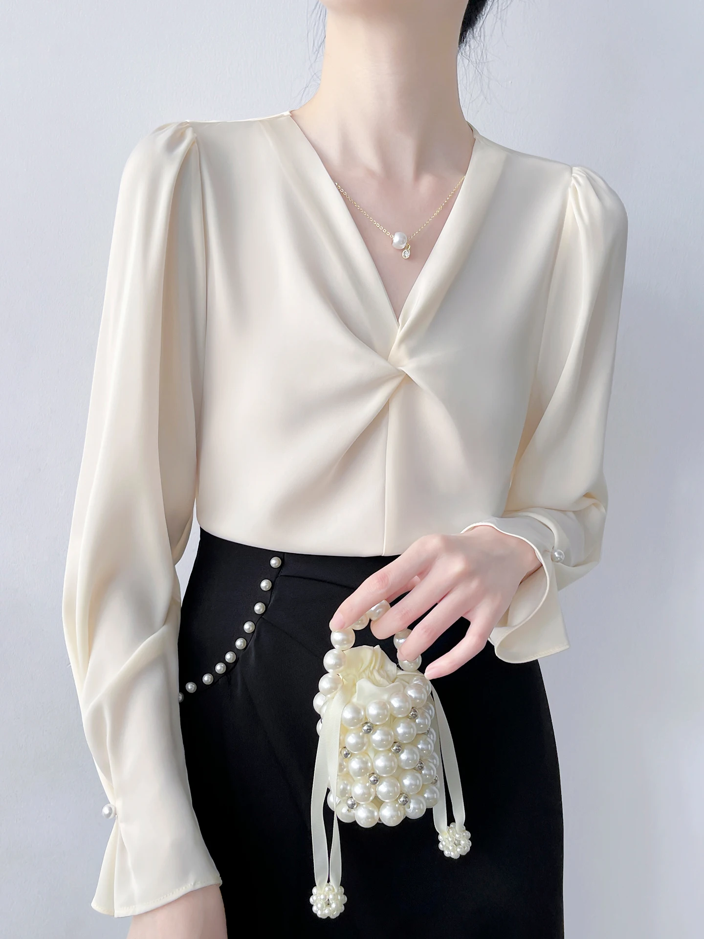 

Женская блузка с V-образным вырезом и узлом, из шелка и полиэстера, с длинным рукавом, свободного кроя, в корейском стиле, для офиса и повседневной носки.