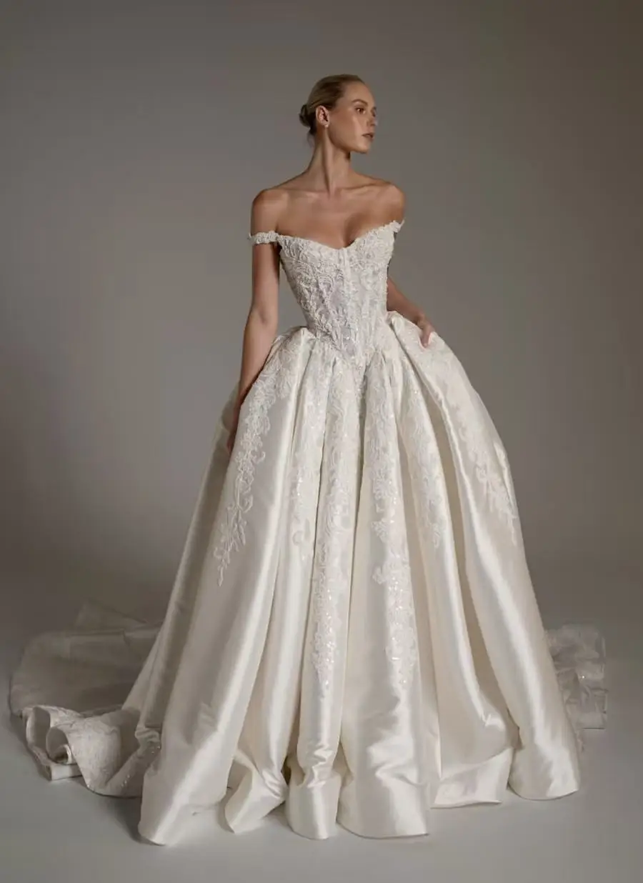 One life Ball Gown Luxury Princess Wedding Dress Sweetheart Off Shoulder Robe De Mariee Lace Beaded Custom Made Bridal Gown