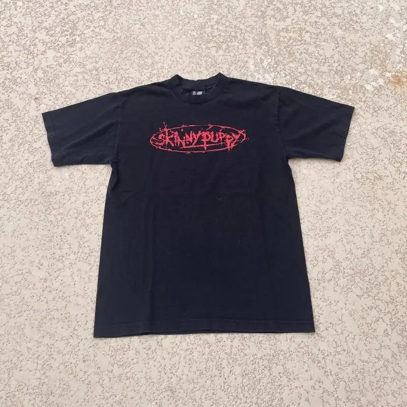 Camiseta Vintage Skinny Puppy com Logo Bloody Tamanho Médio da Banda Industrial com Etiqueta Gigante