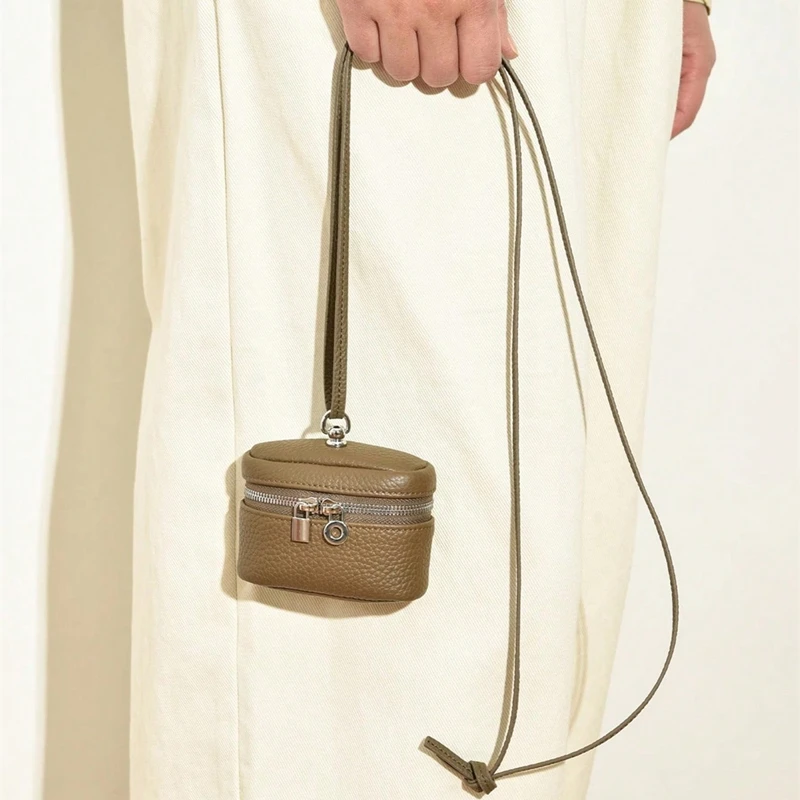 حقيبة كروس صغيرة للنساء من الجلد الصناعي الفاخر، حقيبة بسحاب للإغلاق، تصميم نحيف، حقيبة أحمر الشفاه هدية للفتيات والنساء