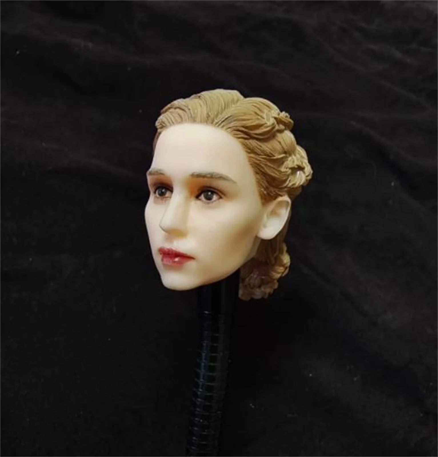 

Масштабная модель 1:6, масштаб 1/6, Эмилия Кларк, аниме, женская голова, скульптура, резьба, раскрашенная/неокрашенная, подходит для 12 дюймов, TBl, экшн-фигурки, игрушки