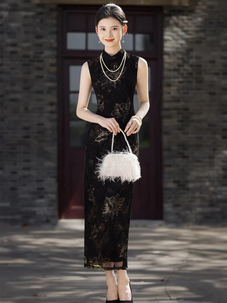 

Ele Long Evening Gown with Gold Embroidery And Me Stage ow Suitable Daily Wear Comfortable Breathable Polye...