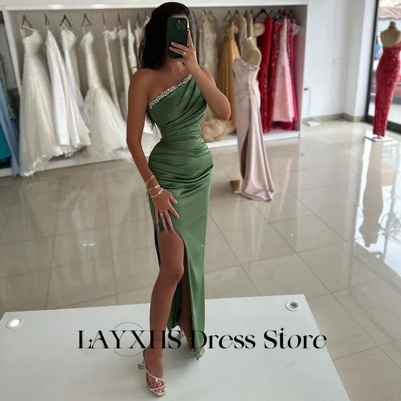 LAYXHS เซ็กซี่สีเขียวไหล่ชุดราตรีเงาประดับด้วยลูกปัดด้านข้างข้อเท้า-ความยาวพรรคอย่างเป็นทางการชุดที่กําหนดเอง FBستانة