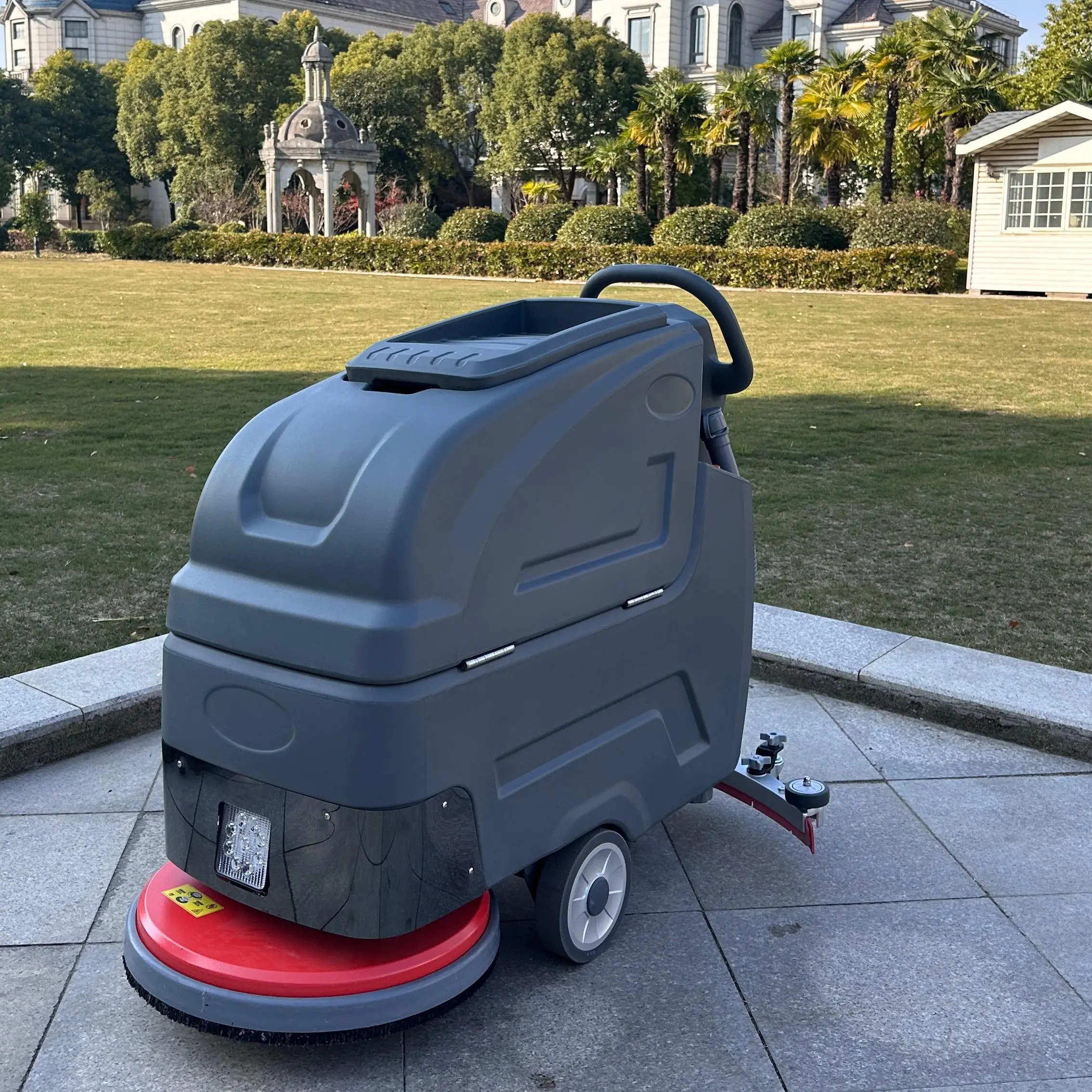 معدات تنظيف الأرضيات بالدفع اليدوي للمستشفيات آلة التنظيف متعددة الوظائف المشي خلفًا على غسيل الأرضيات الصناعية