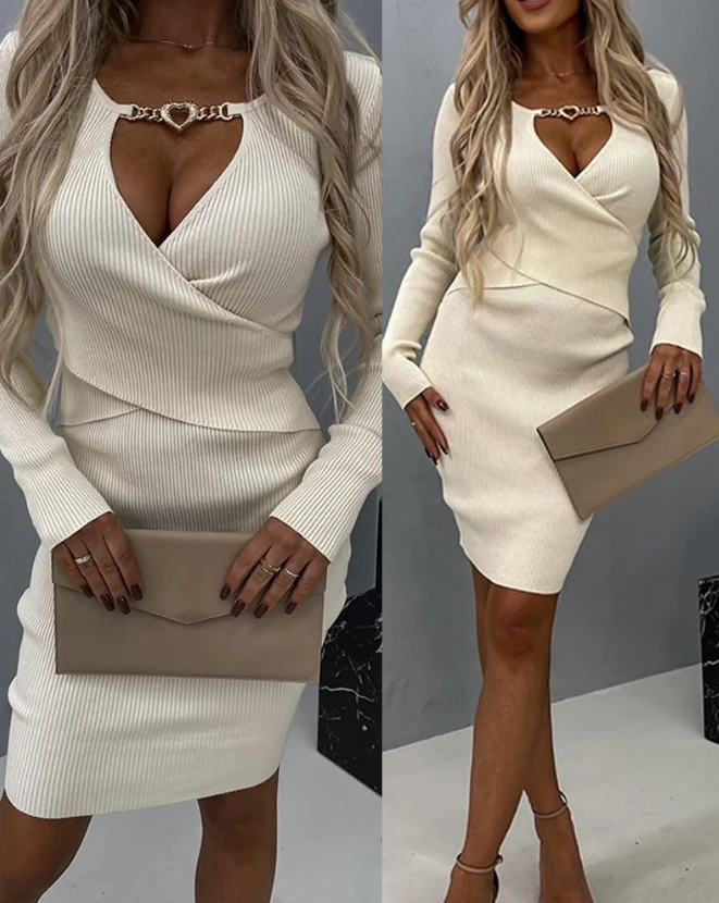 

Knitted Sweater Short Skirt with Heart-Shaped Chain Decoration Sexy Hollow Out Tight Fitting Long Sleeved Buttocks Wrapped Dress