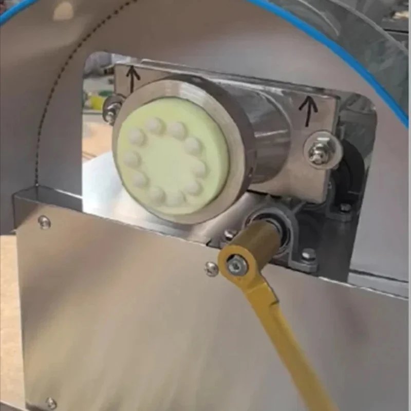 간편한 조작 매뉴얼 반죽 공 제조기 소규모 제과점에서 신선한 반죽 공을 만들기 위한 적합한 반죽 공 성형기