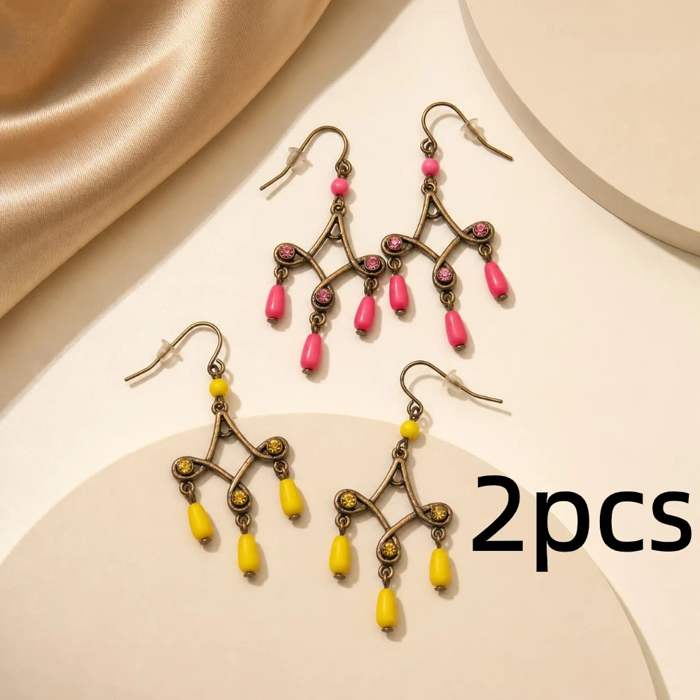 2pcs Distressed Diamond Earrings with Retro Elements, Versatile Heavy Industry Accessories 0411