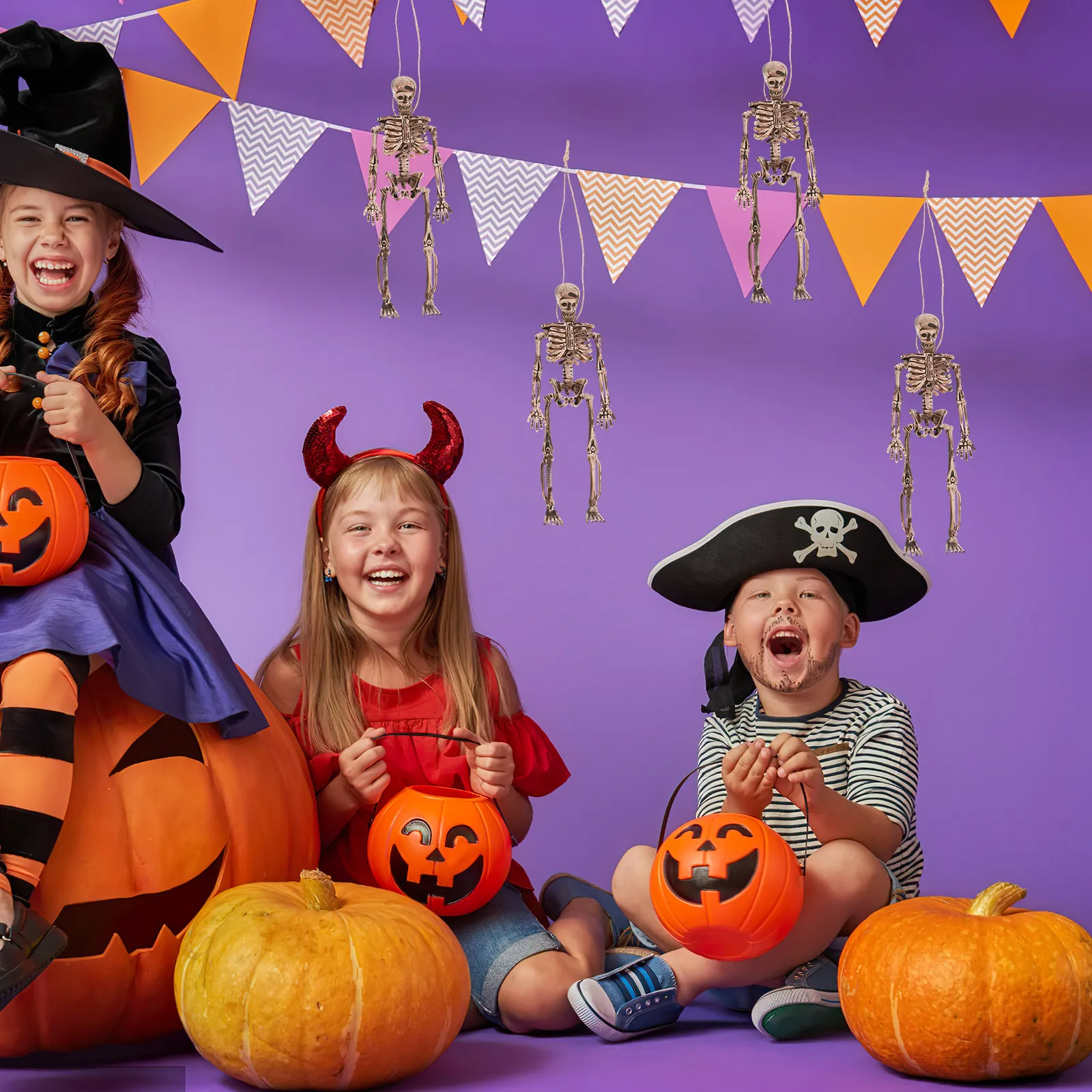 

4 Pcs Halloween Decorations Indoor Fake Bone Party Supplies Cobwebs Figurines Table Atmosphere Model