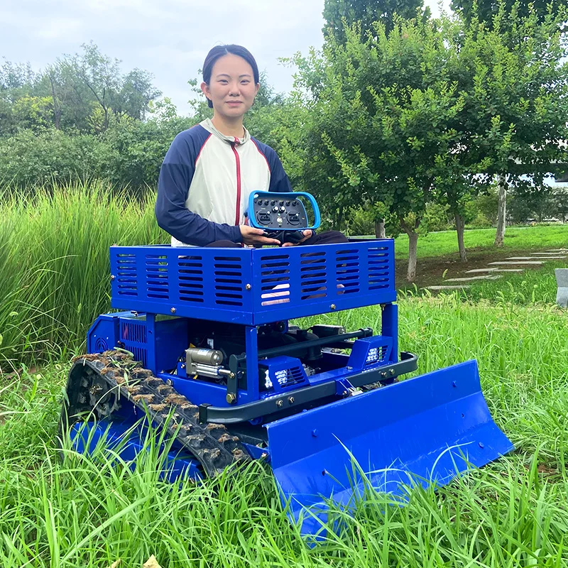 맞춤형 원격 제어 크롤러 경사면 잔디깎이, 도로 경사면에서 사용 가능하며 삽과 선반 추가 가능
