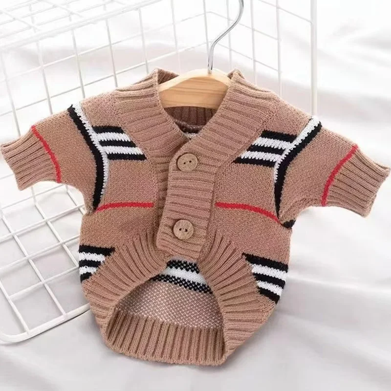 Pet Dog Sweater For Small Medium Dogs Classics Letter Cat Sweater Autumn Winter Warn Dogs Coat Teddy Bear Puppy Cat Pet Clothing