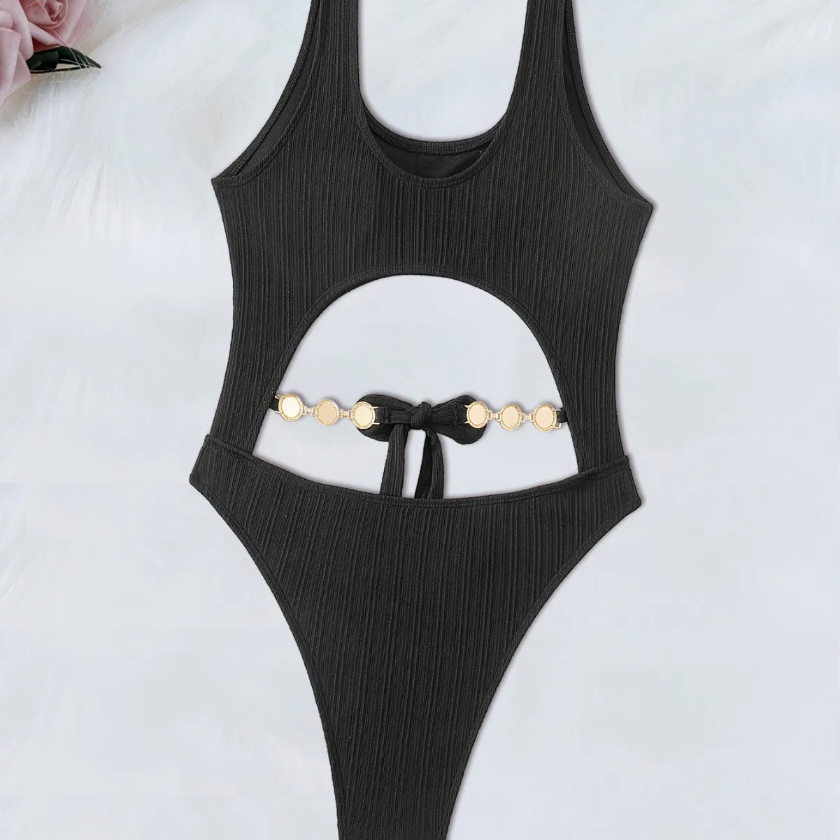 بيكيني أسود من قطعة واحدة مع زخرفة الأحجار الكريمة ملابس سباحة نسائية 2025 جديد