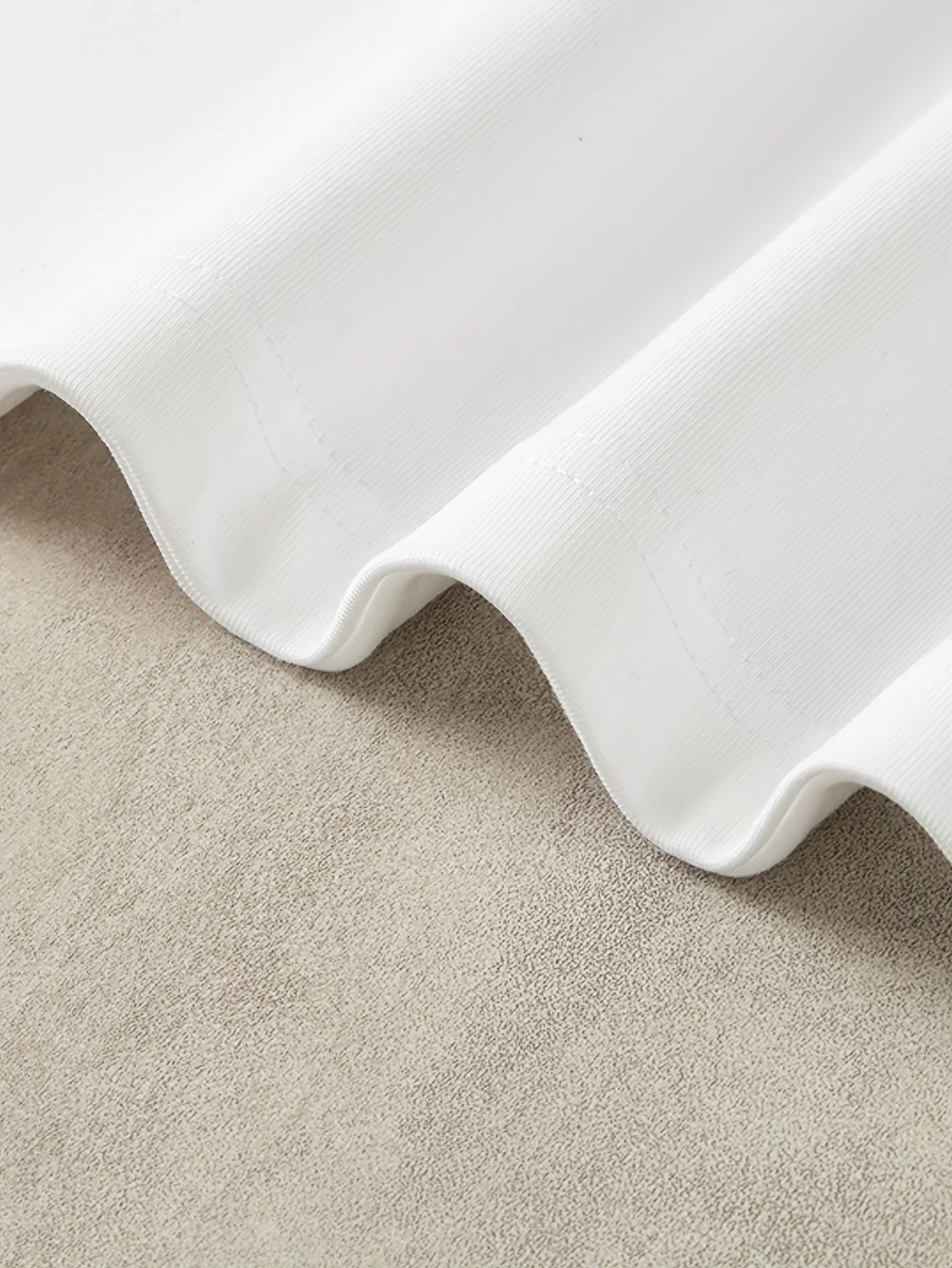 طباعة - تي شيرت صيفي كاجوال برقبة دائرية قابل للتنفس، مناسب للارتداء الكاجوال، تصميم أنيق، مادة شبه شفافة