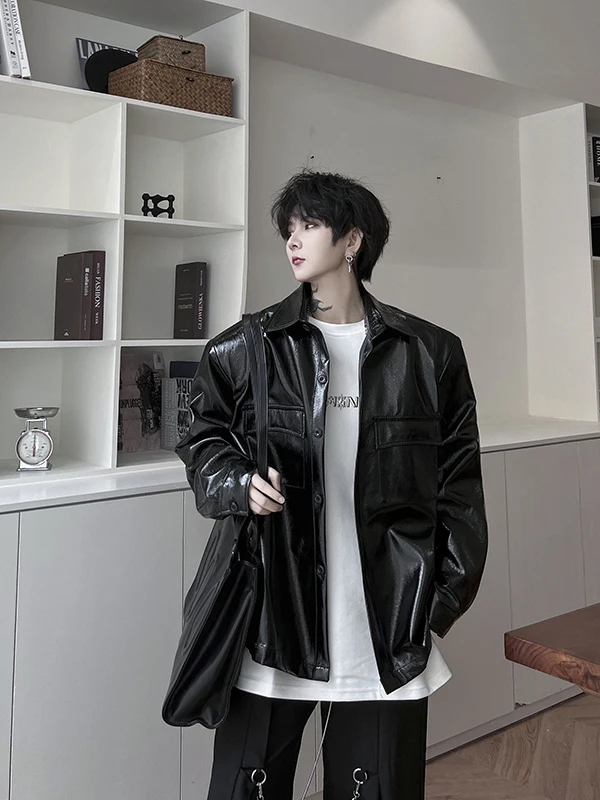 

Trendy Loose Men's PU Leather irt Bright Surface Leather Casual Design High-End Feeling Street Sle Faionable Top