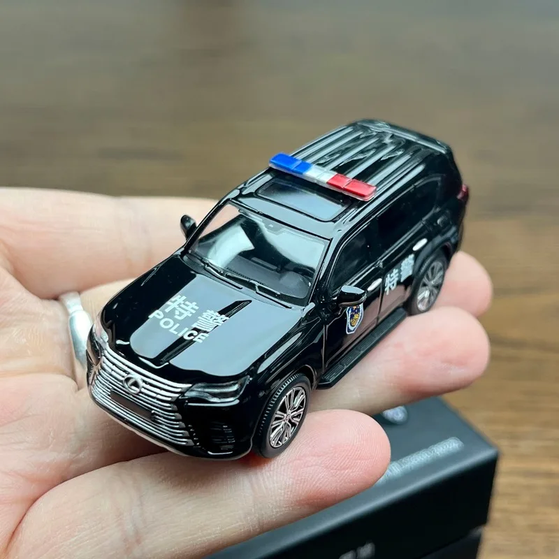 

MASDI 1:64 Lexus LX600 Special Police SUV simulation alloy car model, gift toy for friends, adult collectible display item.