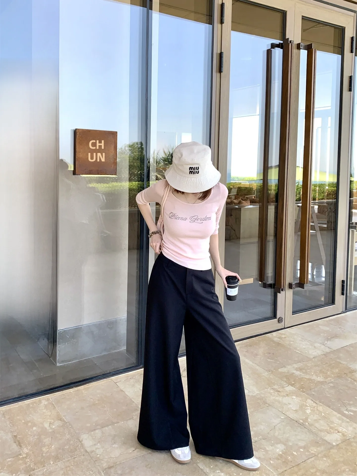 

Fashionable Straight Leg Casual Pants Women's Loose Fit Comfortable All Season Color High Waist Button Closure Polyeste...