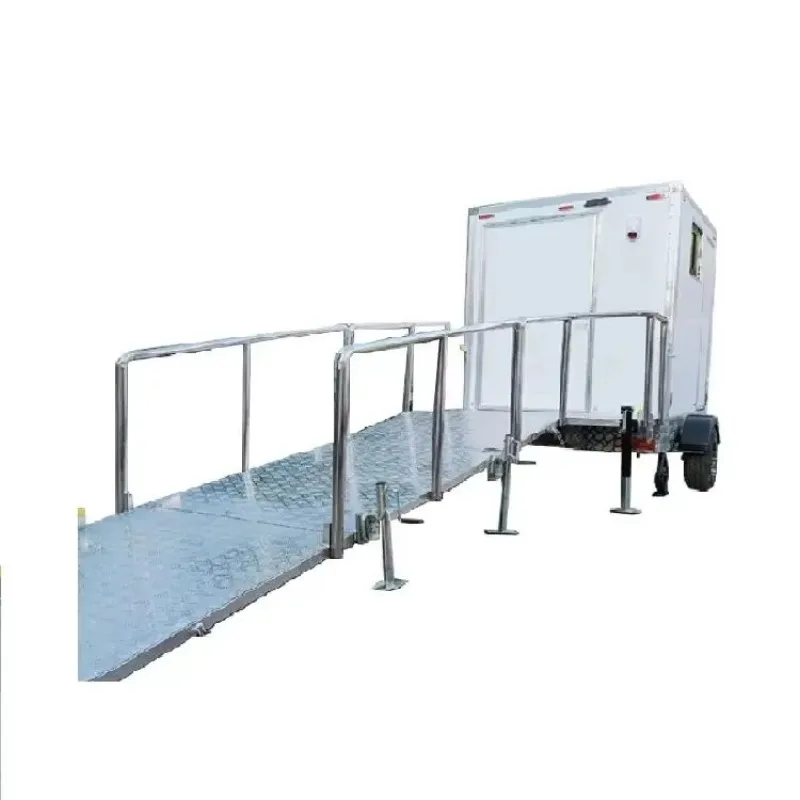 Portable Restroom Trailer Wheelchair Accessible Big Room for Disabled Mobile Washroom for Camping Festival Custom