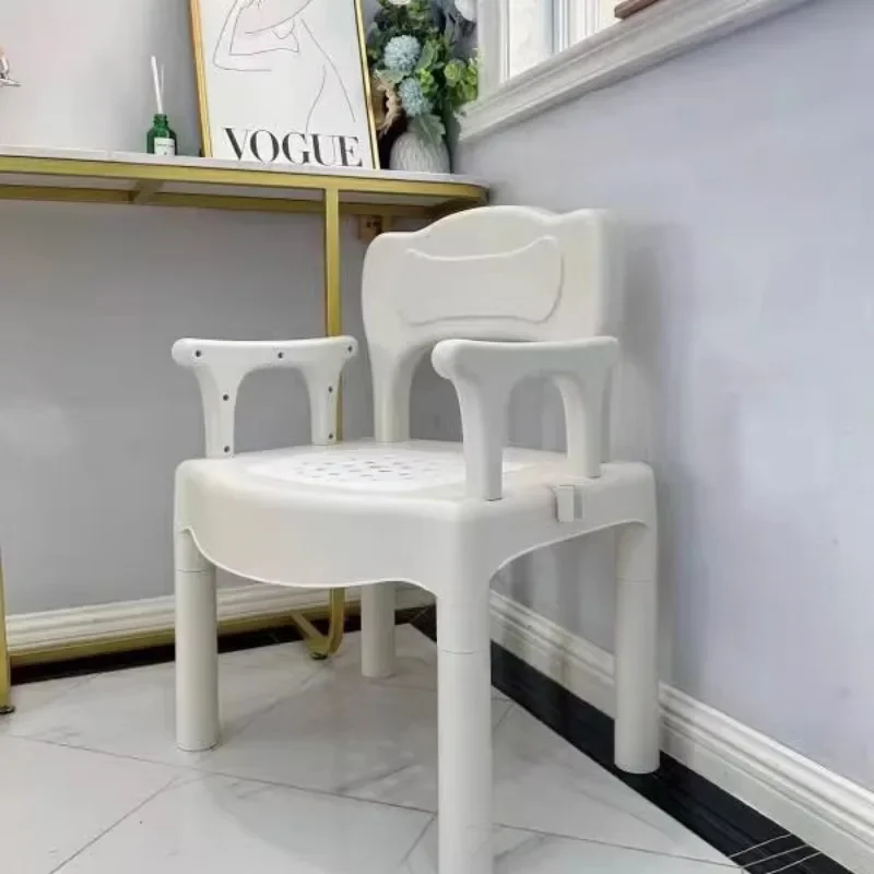 Sedia da doccia moderna con schienale Sedia ergonomica di design per anziani Tabouret Salle De Bains Mobili da bagno