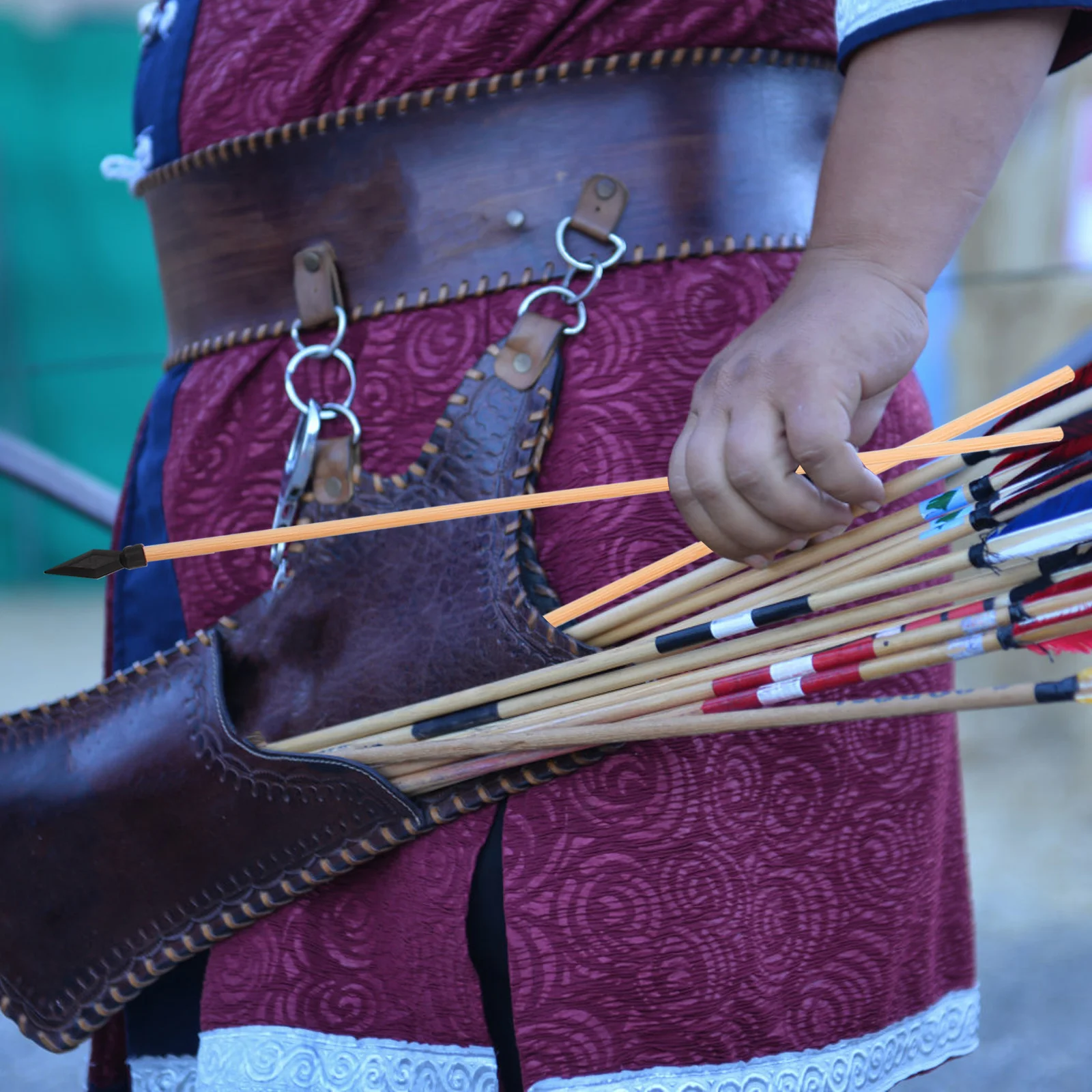 10 pezzi di puntelli di gioco Touhu lancio di frecce giocattolo frecce per tiro con l'arco lancio di vasi giocattoli divertenti in legno