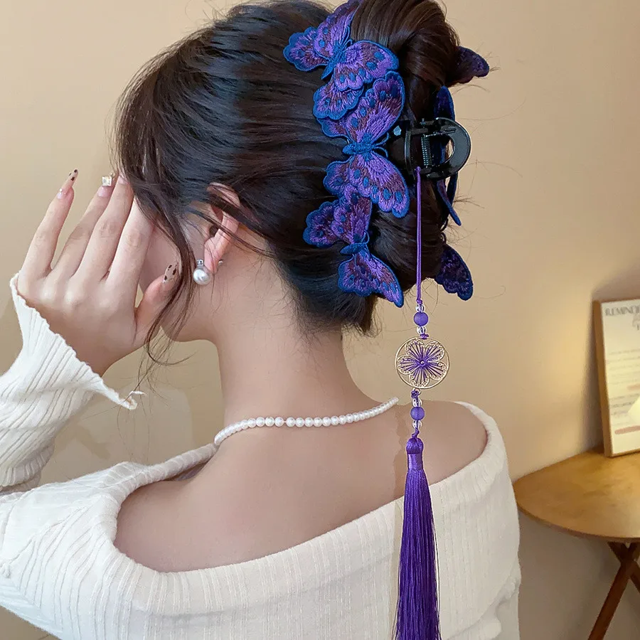 Knitted Butterfly Tassel Hair Clip Retro Style Fashion Versatile Hair Claws for Women Light Luxurious High-end Hair Accessory