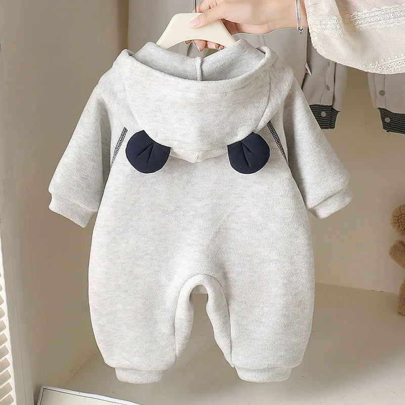 2026 New Autumn Winter Jumpsuit Infant Boy Clothes Korean Casual Fashion Cartoon Hooded Cute Warm Fleece Romper Baby Items B385
