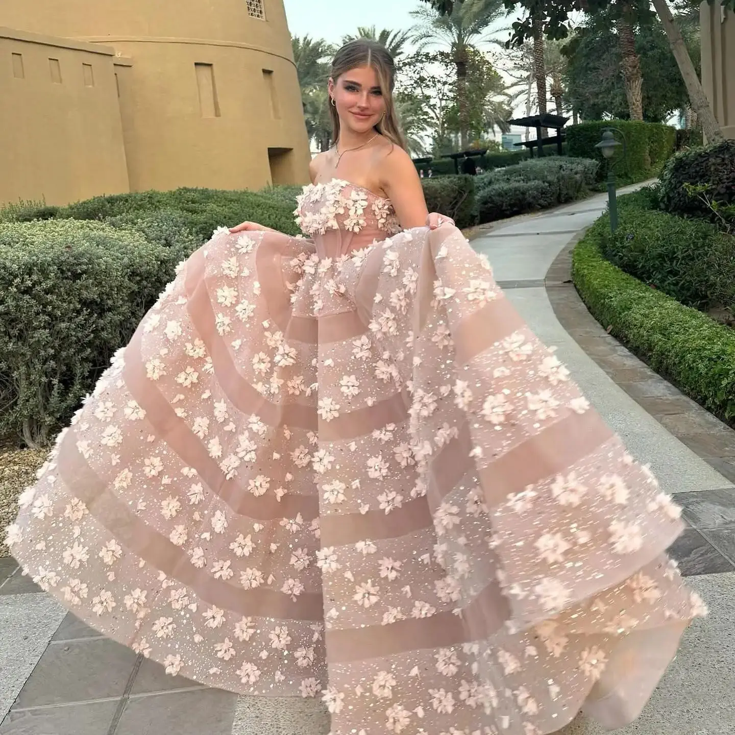 Light Pink Strapless Beaded Tulle Evening Dresses with 3D Handmade Flowers Women Prom Gown Birthday Photoshoot Dresses