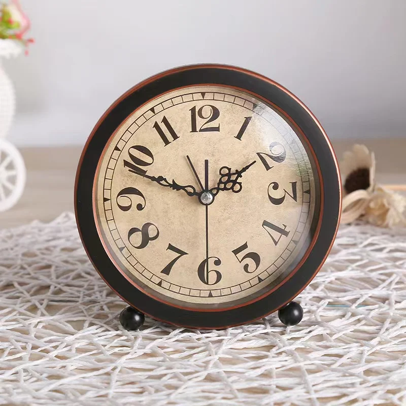 Retro Style Desk Clocks Living Room Bedroom Office Silent Ticking Nonradiative Battery Powered Alarm Clock For Home Decoration