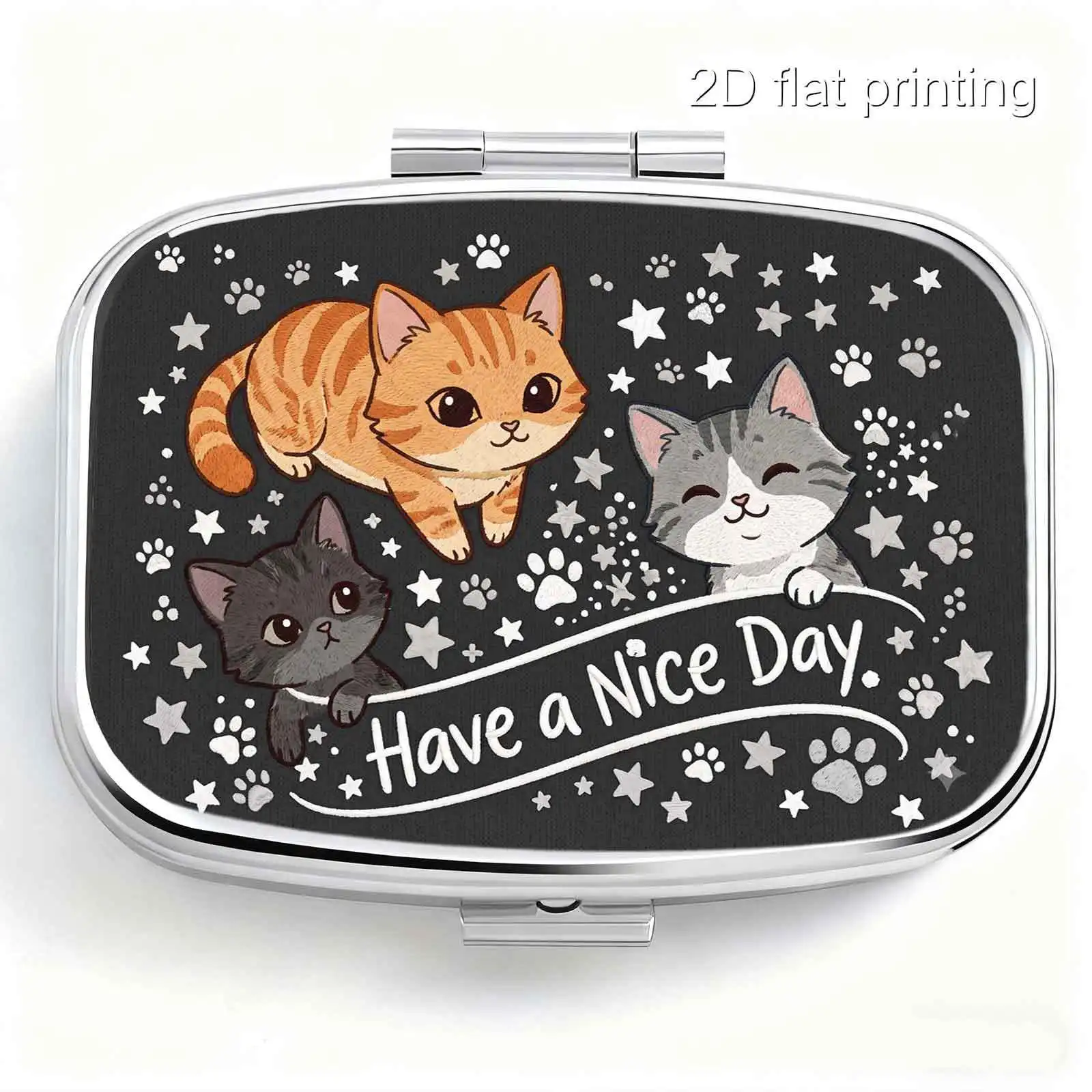 Single-Pack, Flat-Printed, Portable Mini Double-Compartment Pill Box with Cute Three-Kitty Pattern Print, Travel Medicine Organizer, Sealed and Moisture-Proof, Capsule Vitamin Storage Box, Portable Small Pill Box