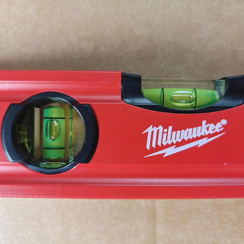 Milwaukee 4932472091 8-Inch/20cm Aluminum Torpedo Level with 2 Vials 0.5mm/m High Accuracyn Shockproof End Caps