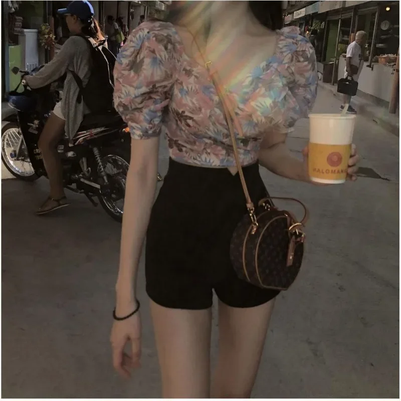 솔리드 반바지 여성 여름 하이 웨이스트 심플 올 매치 신축성 한국 스타일 캐주얼 미니 슬림 쿨 걸즈 스트리트웨어 트렌디 시크